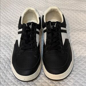 Classic Black and White Men's Pro-Keds